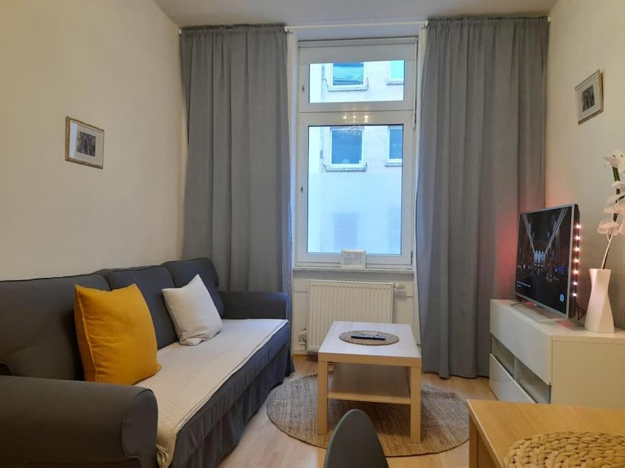Zwei-Zimmer Wohnung In Wiesbadens Westend 외부 사진